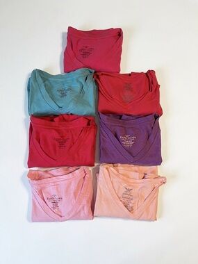 Bundle - 7 Faded Glory Mixed Color V-Neck Tee Set Pink, Red, Purple, Teal, Peach